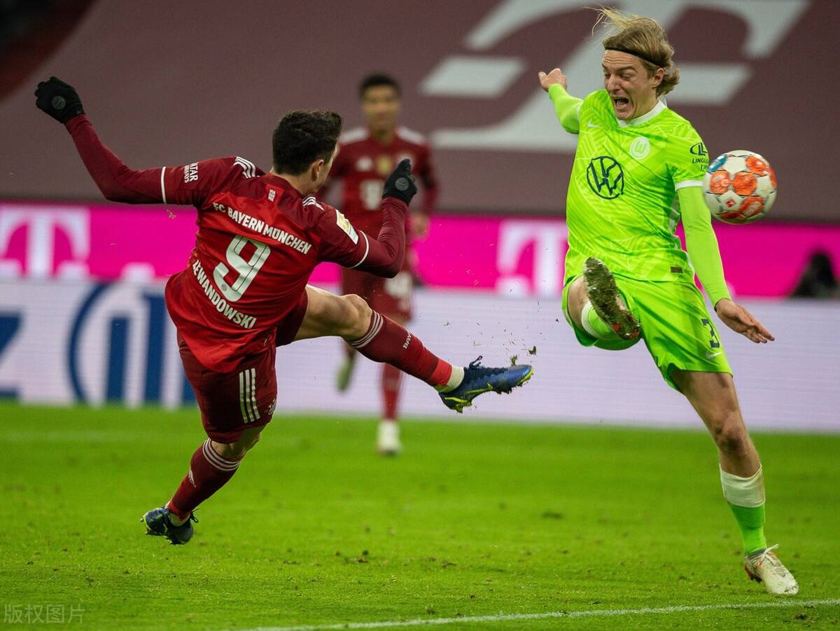 军中铁脊梁歌词